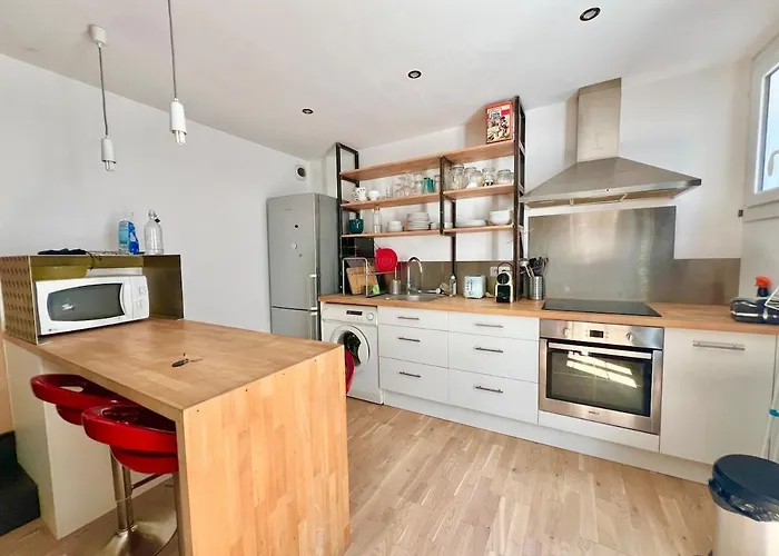 Sur Le Port - Duplex Cosy&moderne Face Au Port - Wifi Gratuite - Parfaitement équipé * La Rochelle (Charente-Maritime)